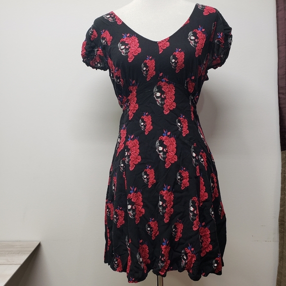 Royal Bones Daang Goodman Juniors XL Mini Dress Gothic Skulls Roses Flare Y2K - Picture 1 of 16